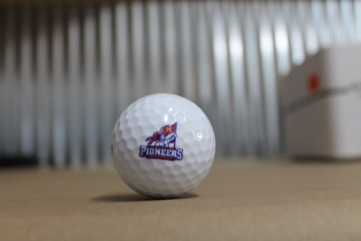 Pioneers Red and Blue Zane Trace School Logo Local Ohio Set Wholesale Bulk Golf Balls Golfer Sport Logo Printed Set Bulk Club Clubhouse