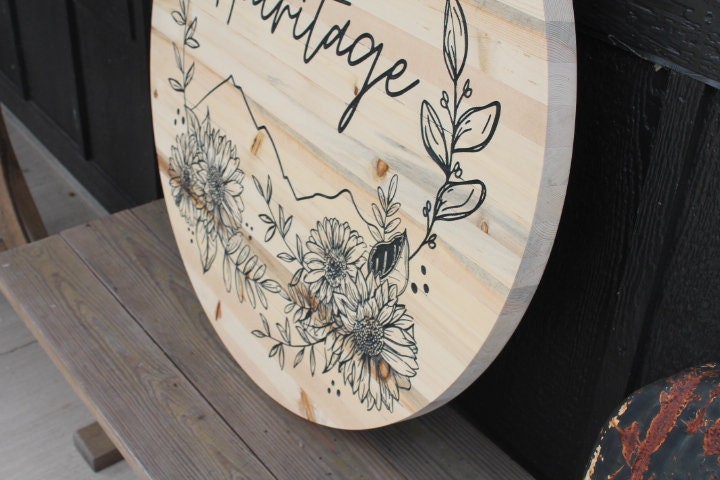 Salon Floral Sunflowers Wood Carved Engraved Color Filled Business Commerical Signage Your Logo Handmade Custom Pine Wood Round Sign