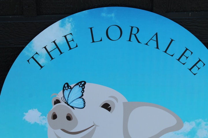 Custom Foundation Sign Pig Butterfly Remembrance Smooth Waterproof Weatherproof Durable Outdoor Sign Logo Color