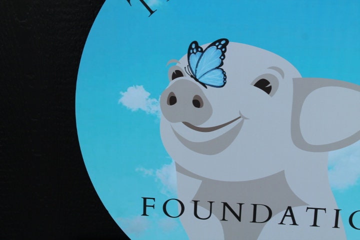 Custom Foundation Sign Pig Butterfly Remembrance Smooth Waterproof Weatherproof Durable Outdoor Sign Logo Color