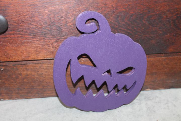 Wooden Jack o lantern Pumpkin Spooky Yard Cut out Sign Pumpkin Rustic Yard Fall Autumn Decoration Prop Giftable Halloween Purple Face