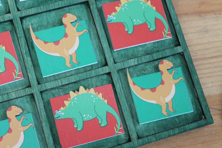 Handmade Dinosaur Lover Trex Stegosaurus Tic Tac Toe Wooden Family game boardgame Laser cut engraved