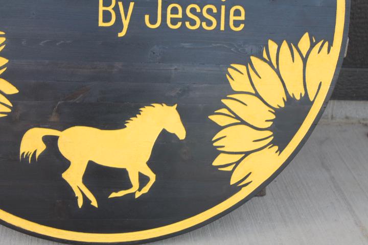 Custom Business Logo Engraved Sign Horse Sunflowers Design Black and Yellow Personalized Image Etched Running Horse Polo