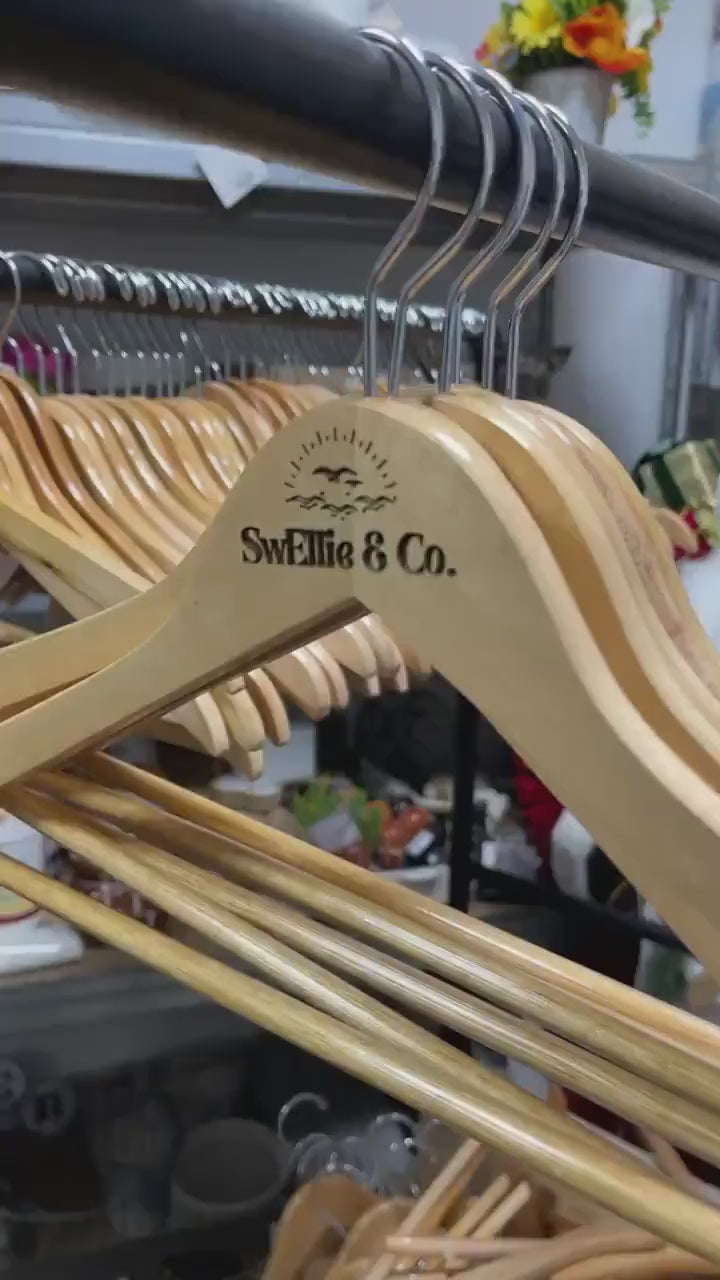 Custom Clothes Hanger Engraved Hard Wood Use Your Logo Customization Business Logo Personalized Emblem Store Fashion Commerical Tree Ranch