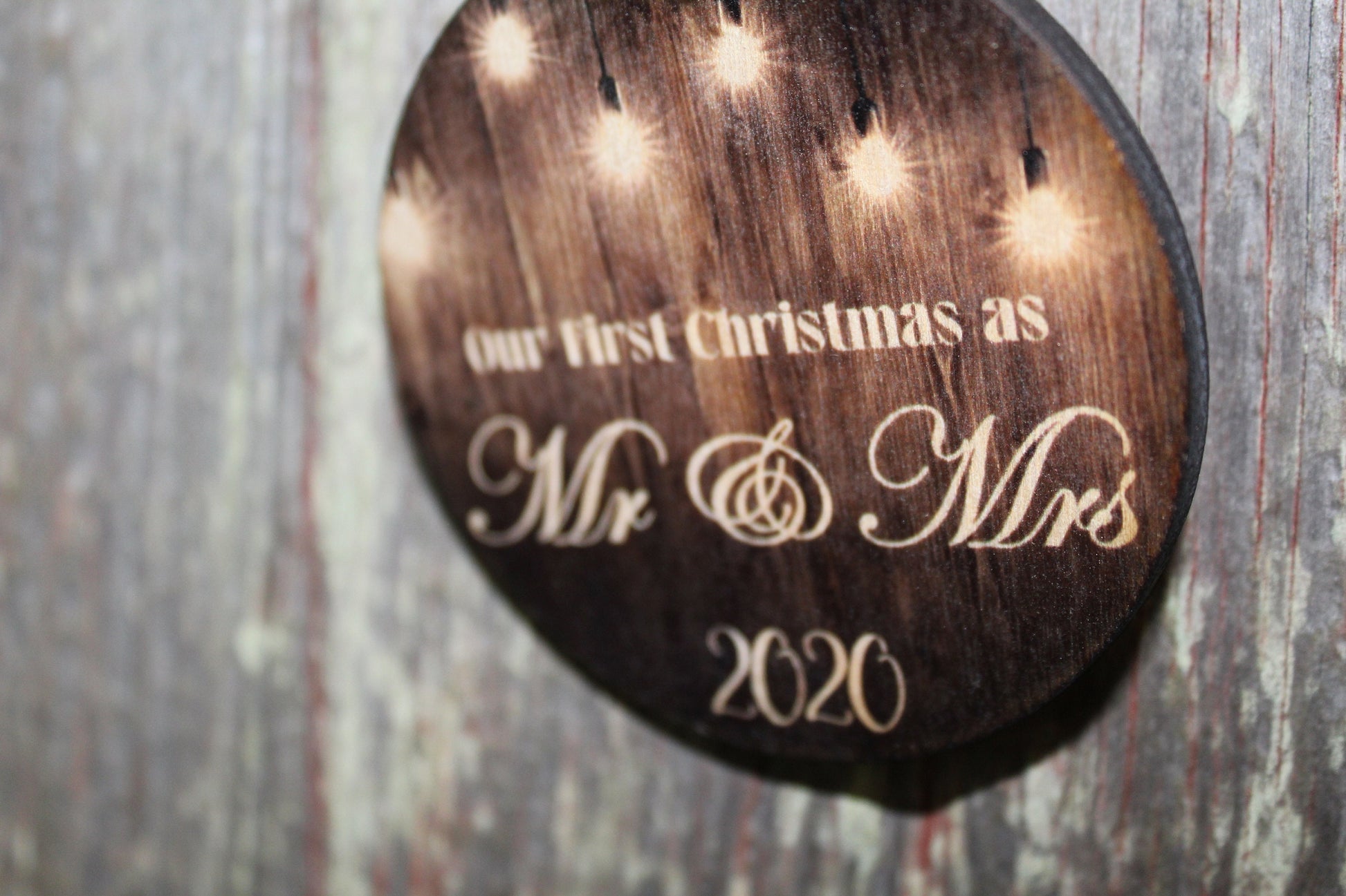 Mr and Mrs First Christmas Wood Wedding Slice Light Bulb Wood Background Primitive Christmas Ornament Rustic Christmas Tree Wood Printed