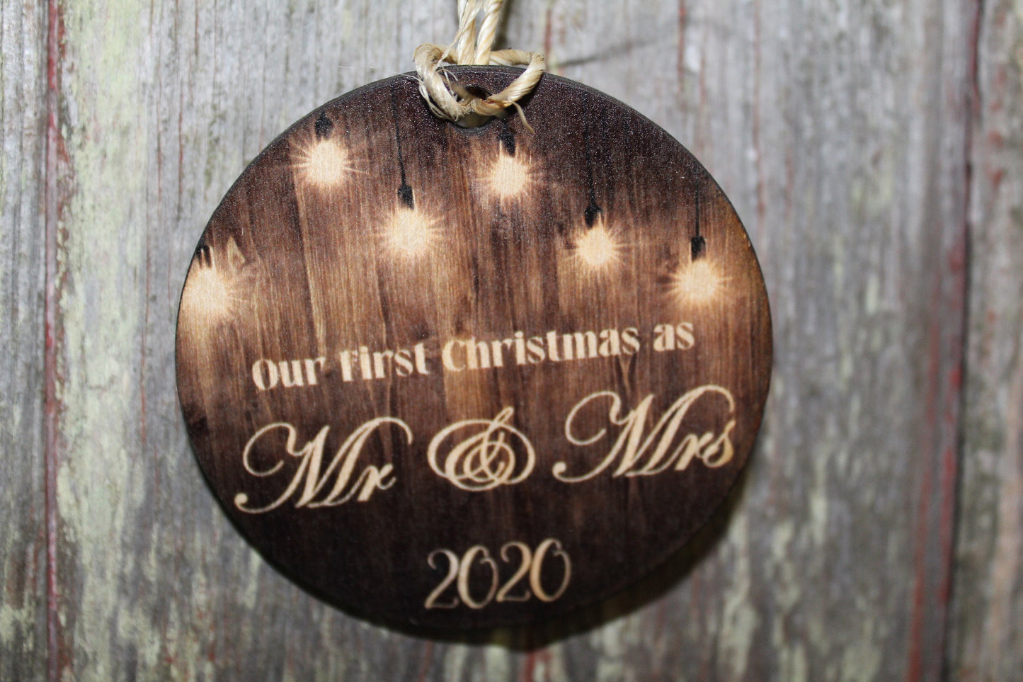 Mr and Mrs First Christmas Wood Wedding Slice Light Bulb Wood Background Primitive Christmas Ornament Rustic Christmas Tree Wood Printed