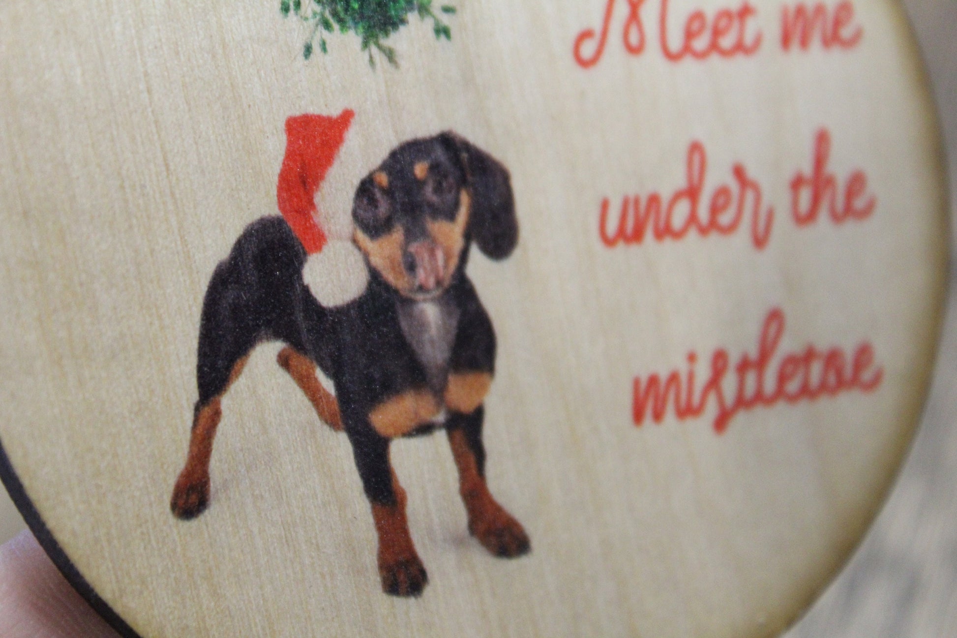 Doxie Kiss Me Under the Mistletoe Dachshund 2020 Wood Slice Dog Primitive Christmas Ornament Rustic Christmas Tree Wood Printed Tongue