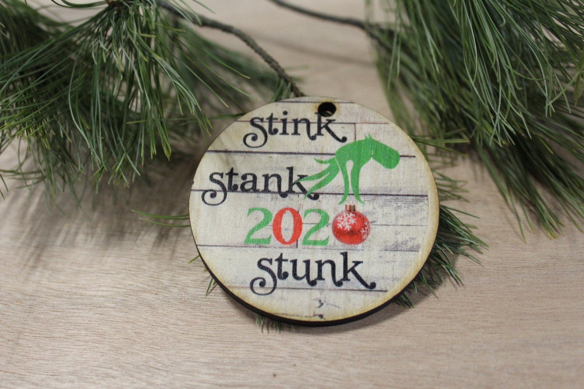 Set of 3 Stink Stank Stunk Ornament 2020 With Date Grouch Christmas Keychain Décor Wood Sign Tree Gift Cute Character Hand Green Festive