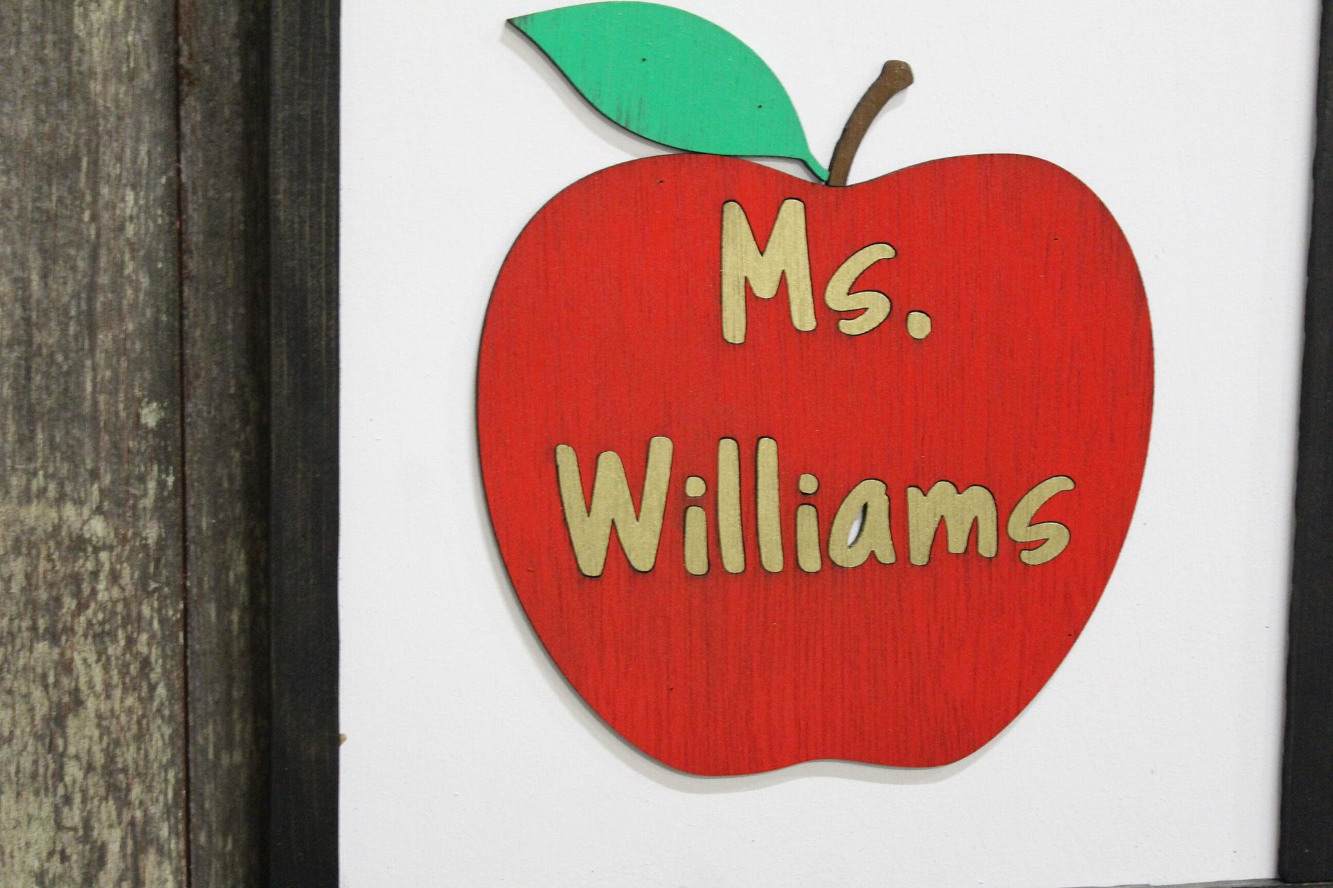 Custom Teachers Gift Personalized Apple with Teachers Name 3D Raised Décor Decoration Wall Art Farmhouse Rustic Handmade Framed