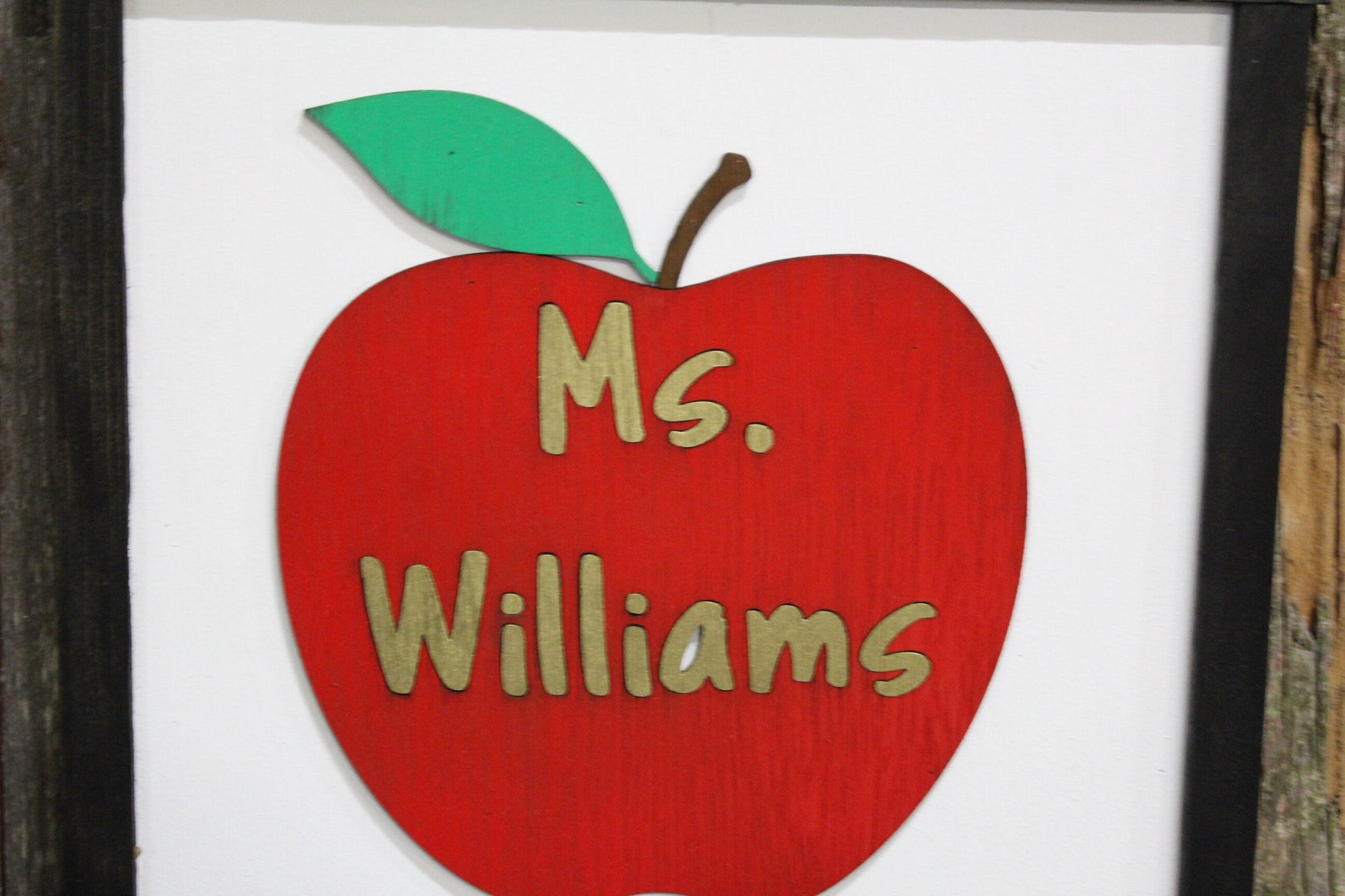 Custom Teachers Gift Personalized Apple with Teachers Name 3D Raised Décor Decoration Wall Art Farmhouse Rustic Handmade Framed