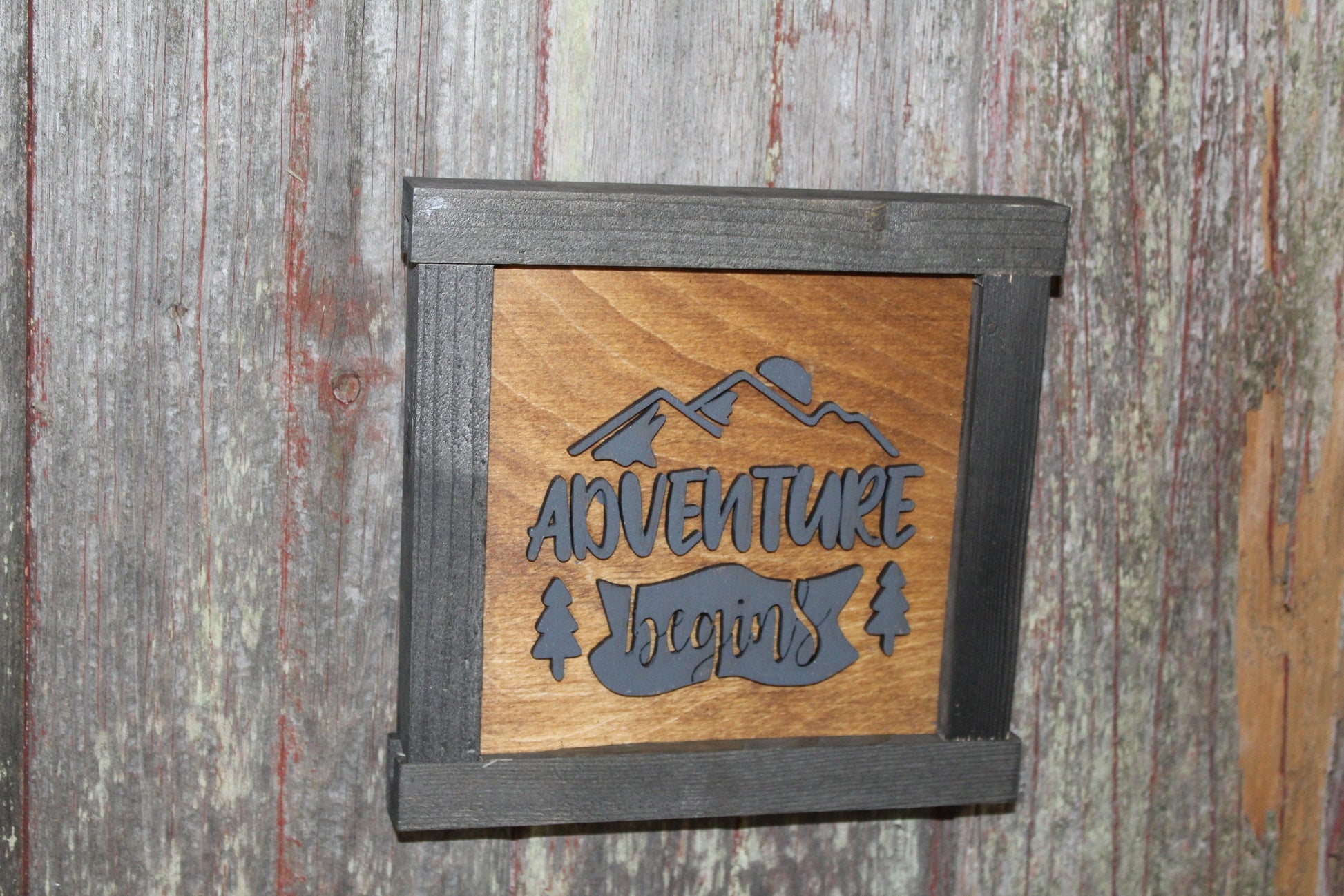 Cabin Wood Sign Adventure Begins 3D Raised Text Rustic Mountain Cabin Text Room Wall Décor Camping Camper Decoration Travel Primitive