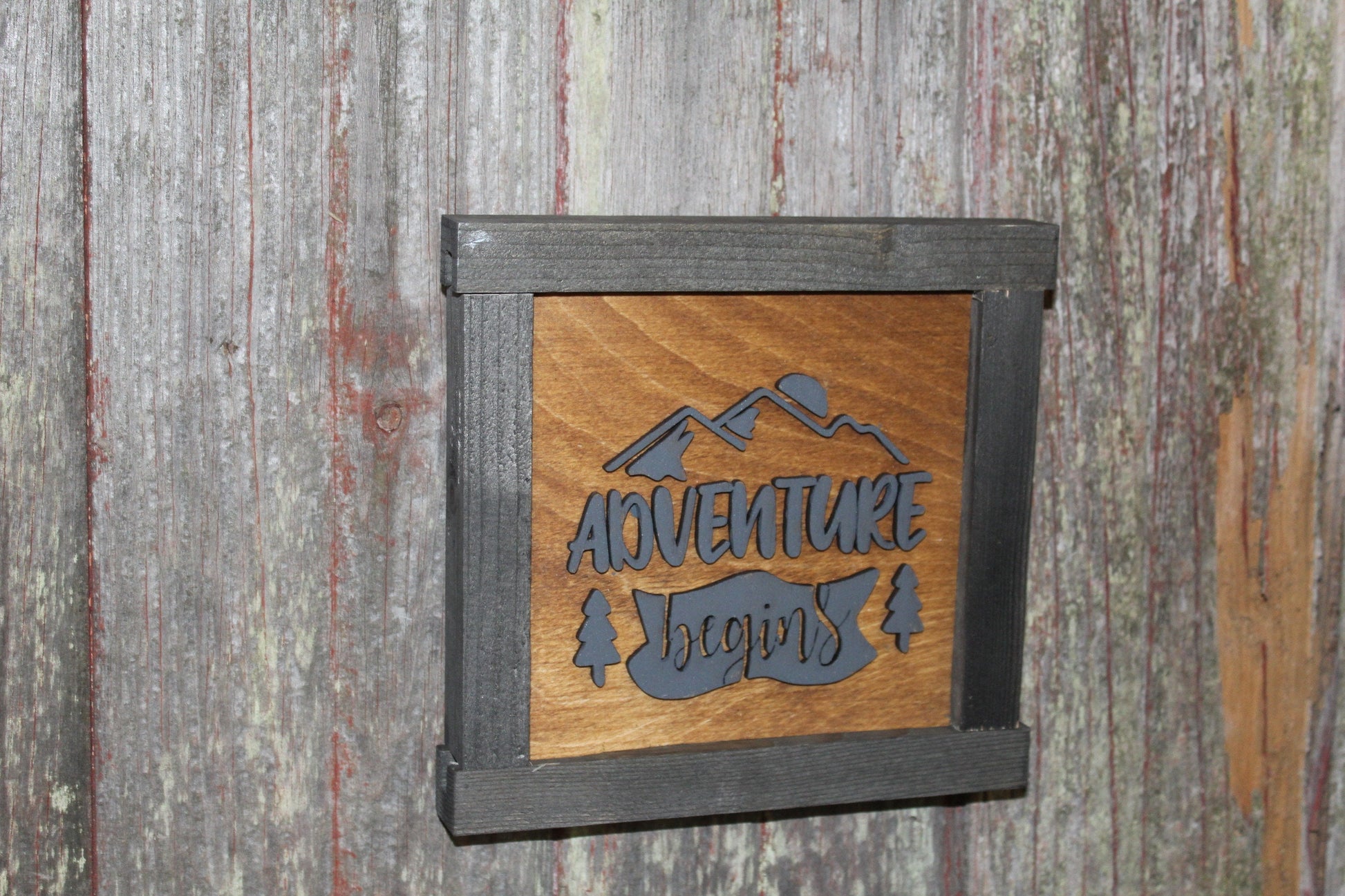 Cabin Wood Sign Adventure Begins 3D Raised Text Rustic Mountain Cabin Text Room Wall Décor Camping Camper Decoration Travel Primitive