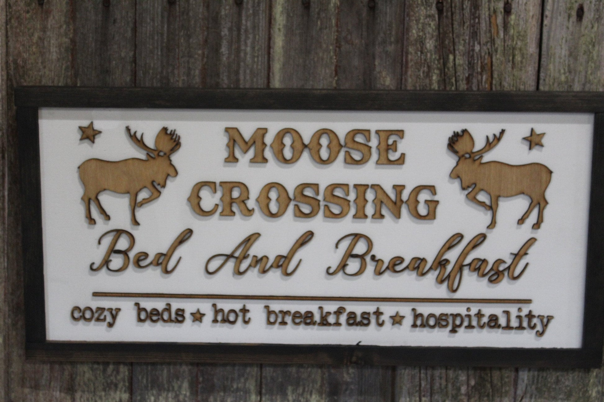 Moose Crossing Cabin Sign Rustic Bed And Breakfast BNB Primitive Rustic Decor Country 3D Raised Text Cozy Beds Hospitality Lodge Wall Art