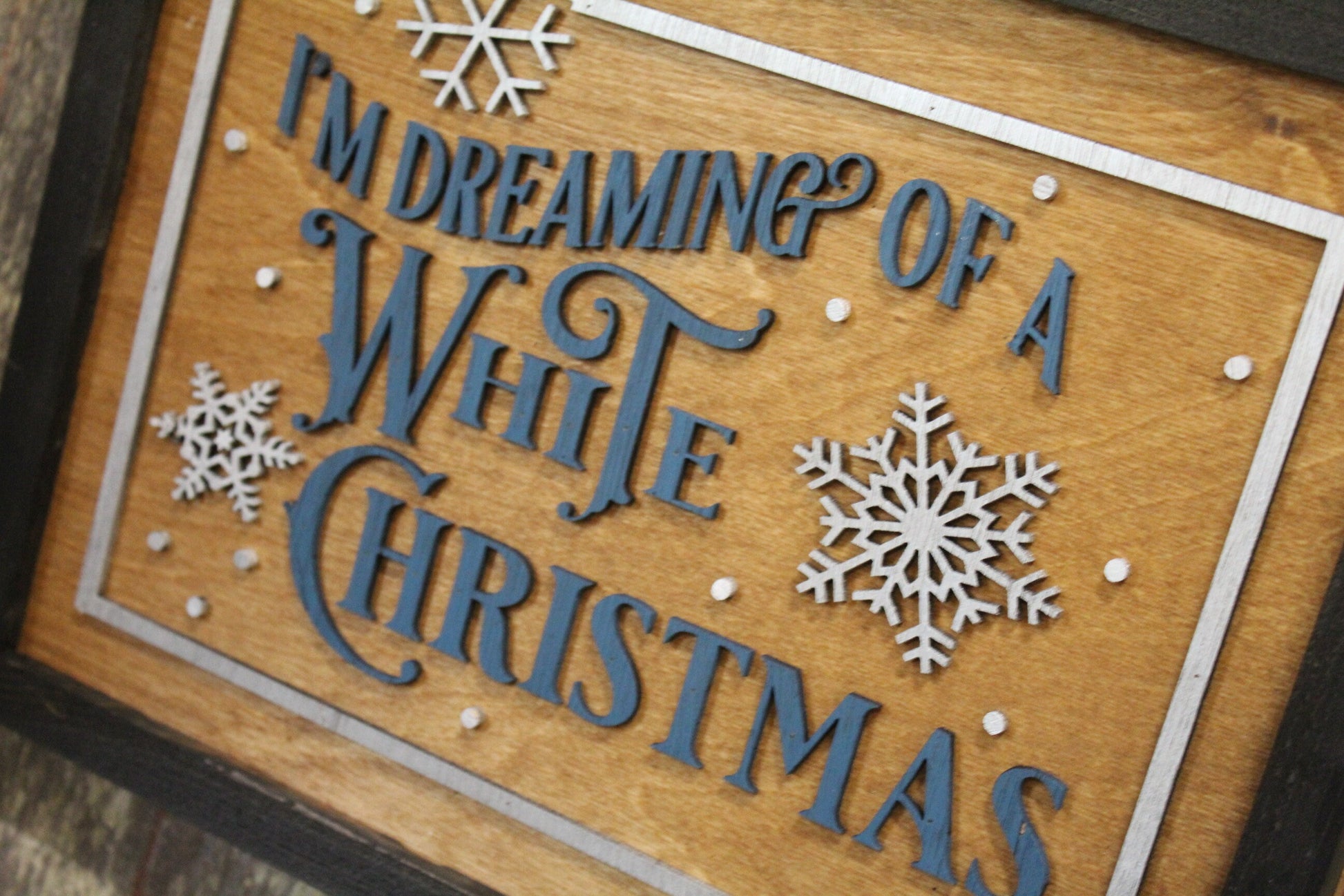 I'm Dreaming of a White Christmas Wood Sign Decoration Winter 3D Raised Text Country Farmhouse Cabin Decor Snowflake Merry Nostalgic Vintage