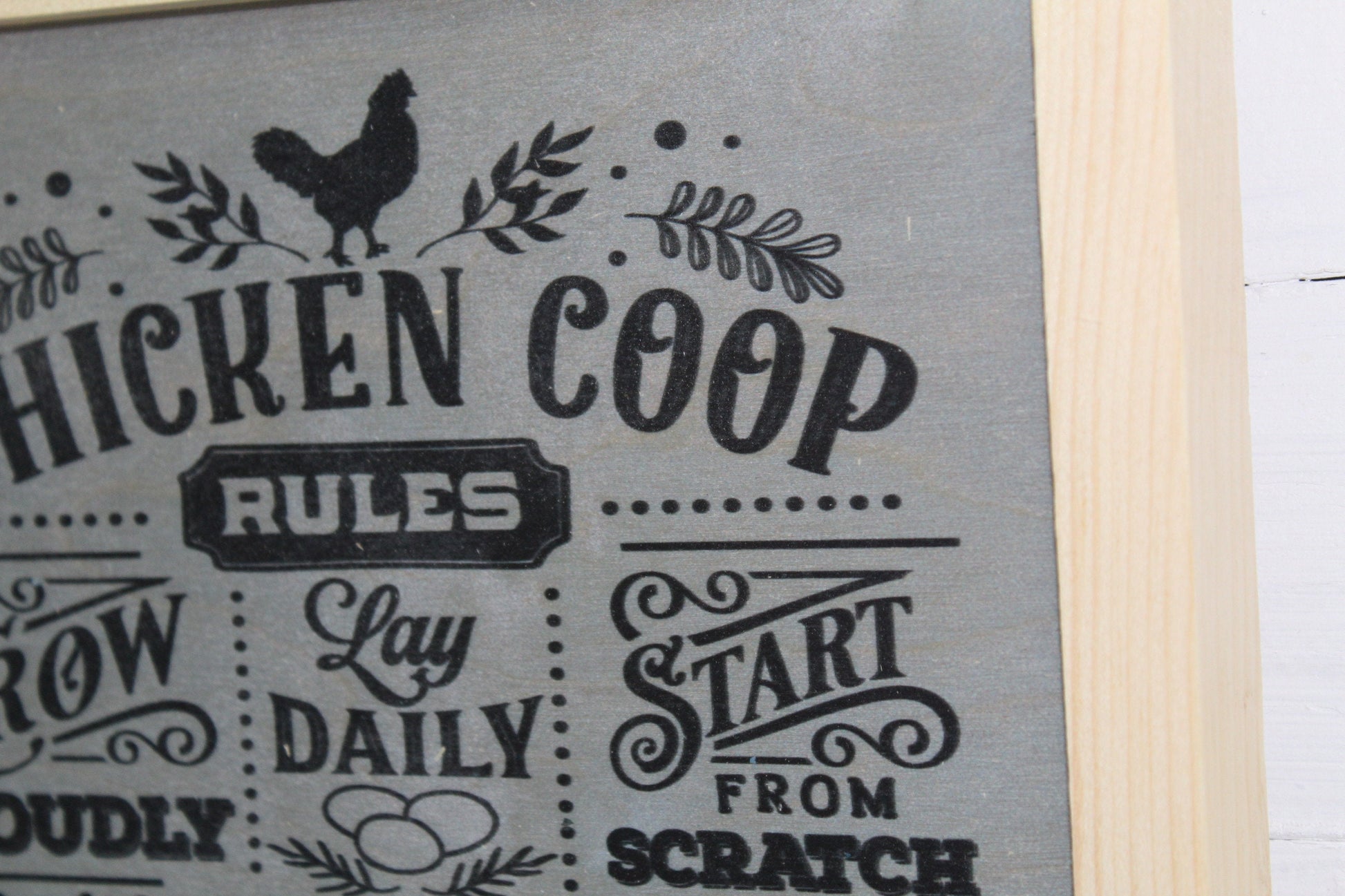 Chicken Coop Rules List Wood Sign Wall Hanging Simply Work Hard Decoration Standard Principles Rustic Code Eggs Crow Rooster Rise and Shine