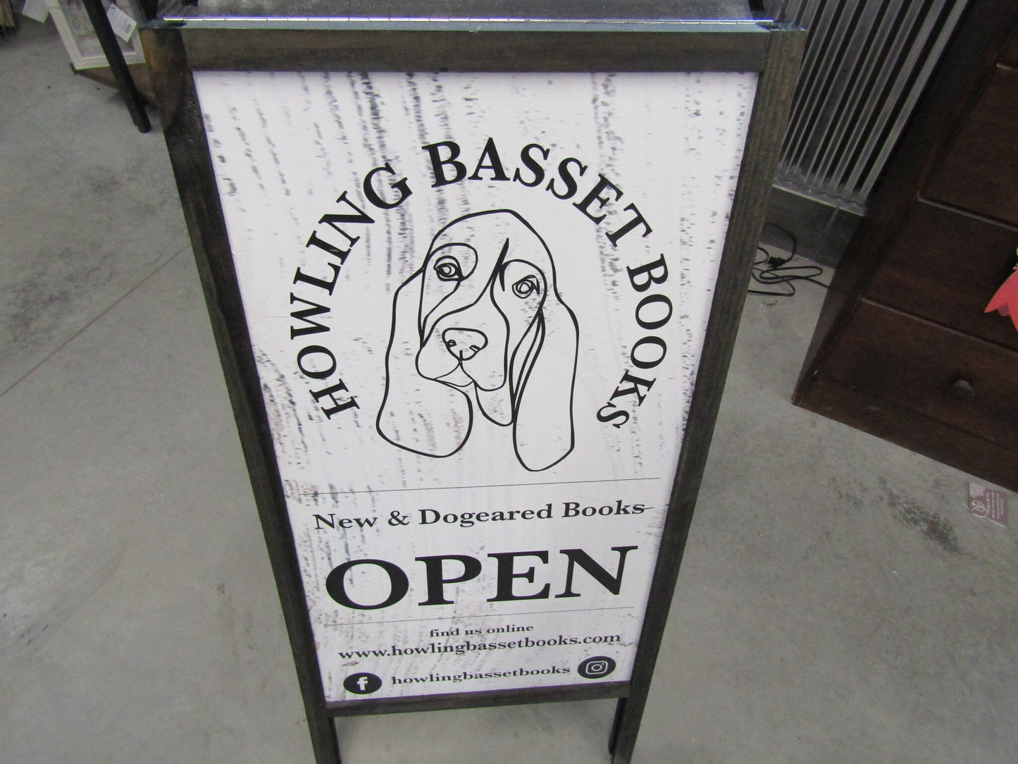 Custom Book Store Front Sign A frame Dog Basset Hound Freestanding Logo Personalized Business Commerical Signage Foldable Wooden Outdoor
