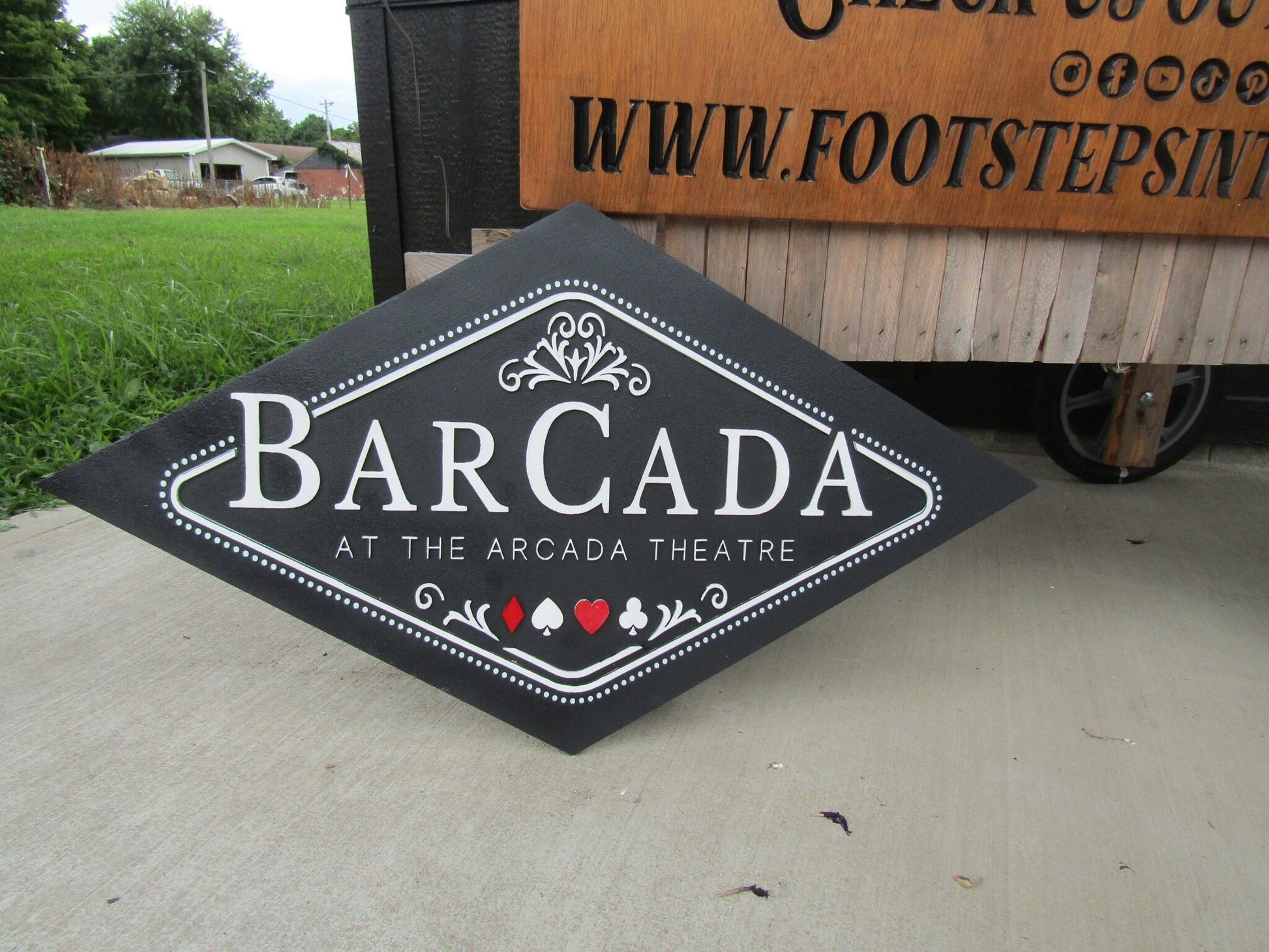 logo marquee sign