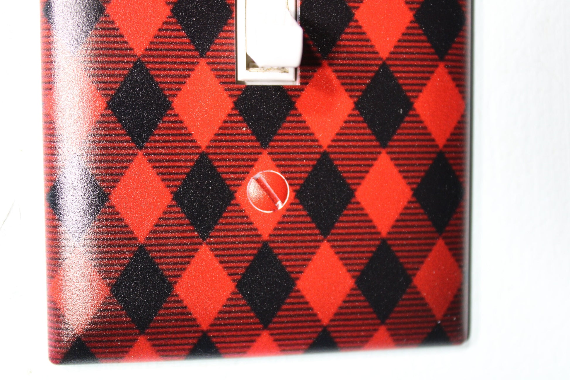 red plaid pattern design diamond shape buffalo light switch cover plat –  Footsteps in the Past