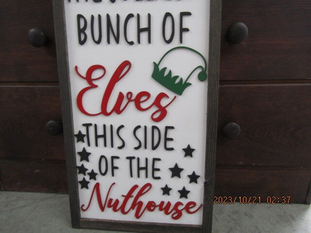 Jolly Elves Nuthouse Jolliest Bunch Raised Text Sign Merry Christmas Wood Decoration Winter 3D Red Green Framed Seasonal Primitive