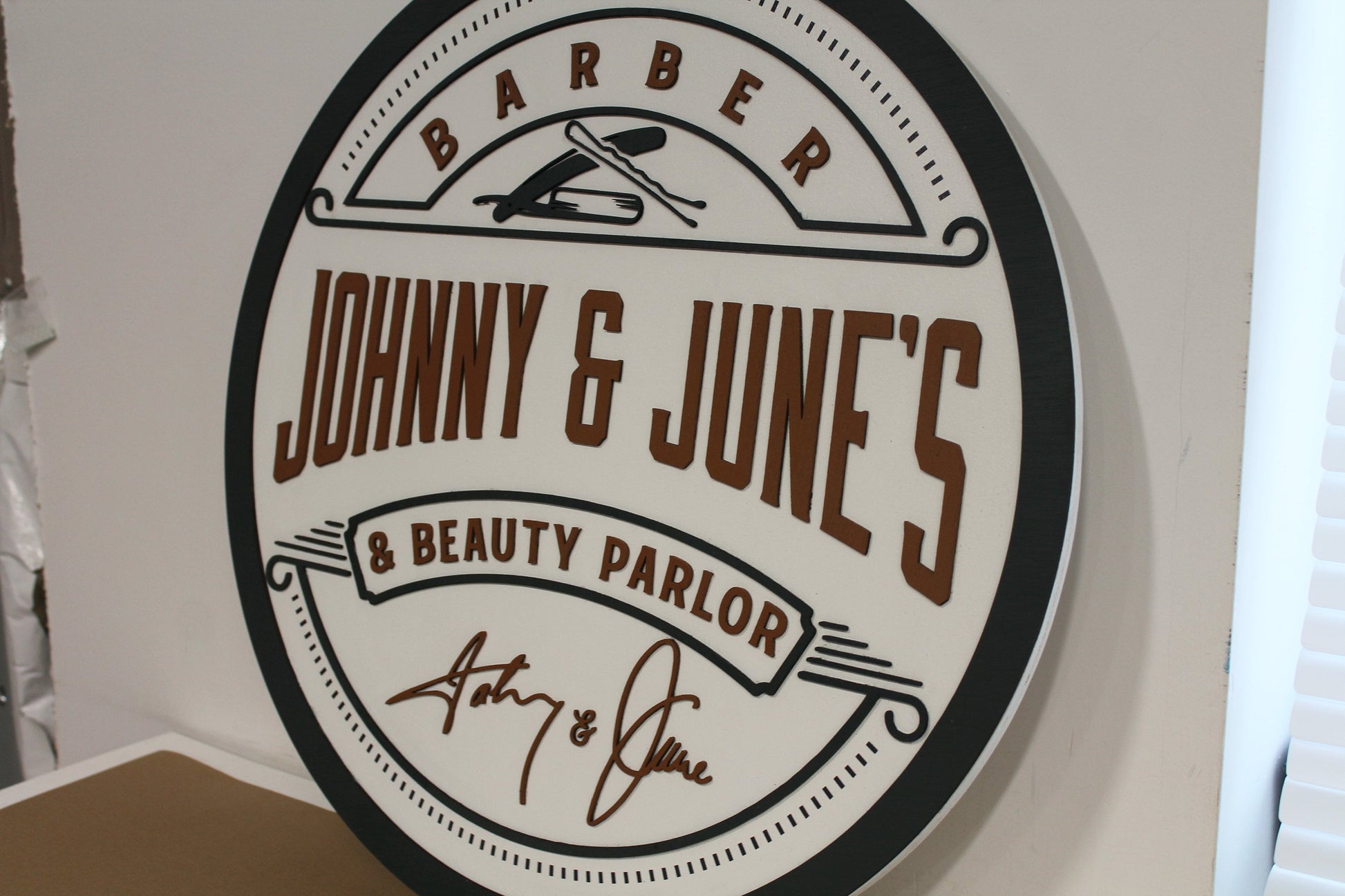 Beauty and Barber Bobby pin Razor Salon Parlor Custom Sign Round Commerical Signage Single Double Sided Made to Order Logo Wooden Handmade