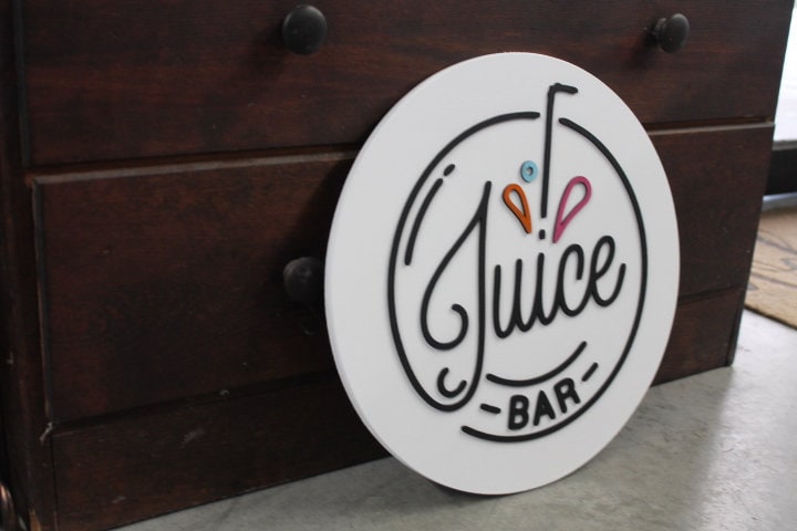 Wooden Juice Bar Sign Juice Stand 3D Text White Contemporary Smoothie Stand Straw Fruit Design Wall Art Decoration Wood Sign Lemonade