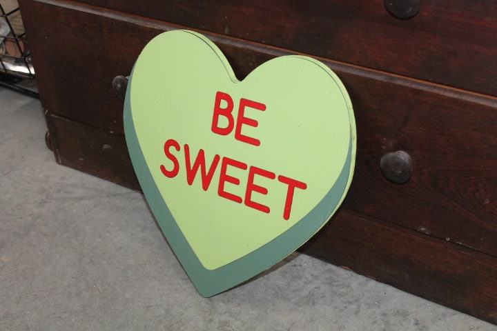 Wooden Be Sweet Green Candy Conversation Heart Cutout Valentines Day Gift Photography Prop Handmade Homedecor Raised 3D Sign Wall Art