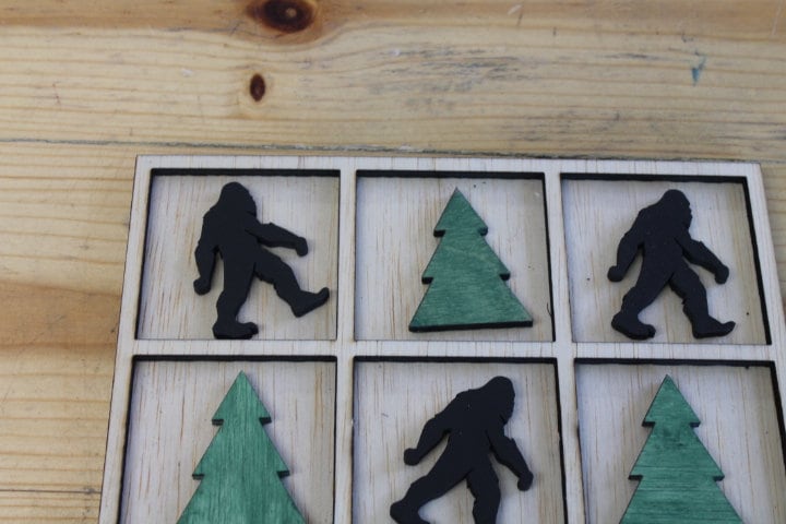 Handmade Tic Tac Toe Bigfoot Sasquatch Cabin Woods Stained Camping Cabin game Wooden Lodge Vacation Family game boardgame Laser cut engraved