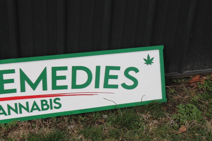Medical Remedies Cannabis Dispensary Sign Wooden Handmade 3D Business Commerical Signage Herbal Layered Sign Single or Double sided